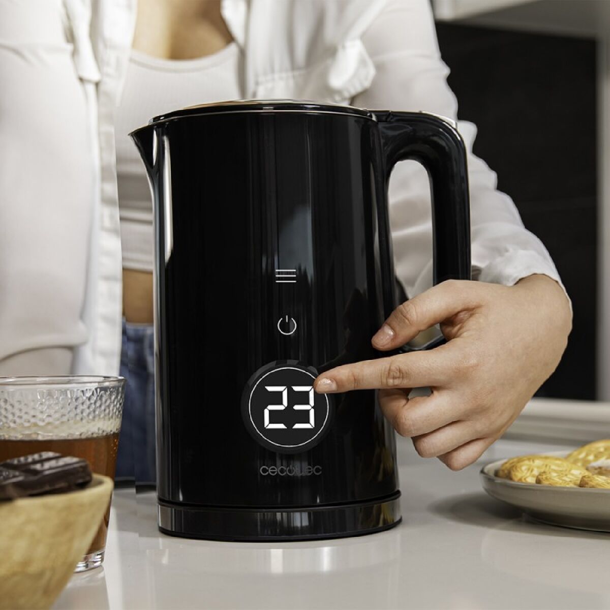 Bollitore Elettrico Cecotec ThermoSense 600 Touch White – 1,7 L, 2200 W, Acciaio Inox, Display Touch, Temperatura Regolabile 40-100°C
